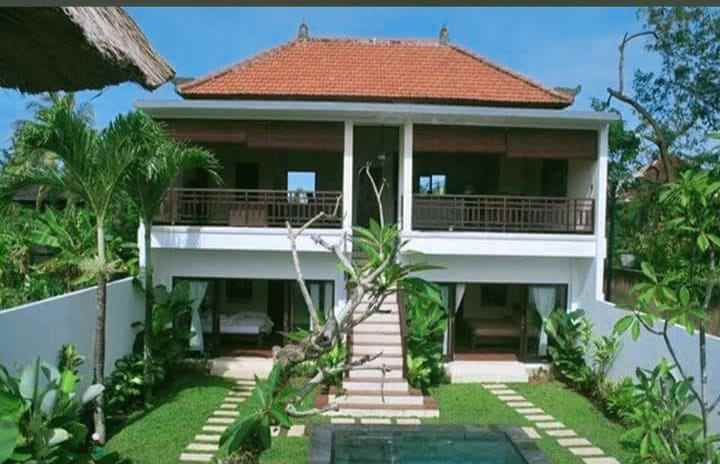 dijual villa pererenan kuta utara