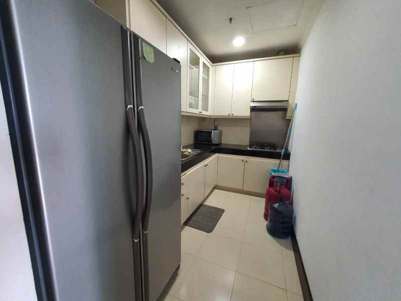 disewakan apartemen jl darmawangsa x no 86