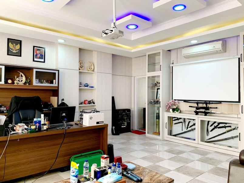 disewakan gudang delta silicon lippo cikarang bekasi