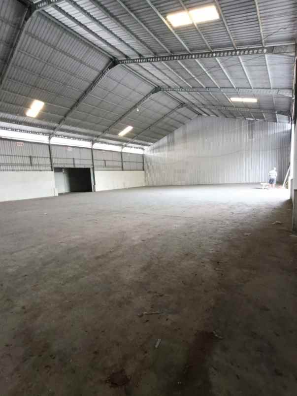 disewakan gudang di jombang