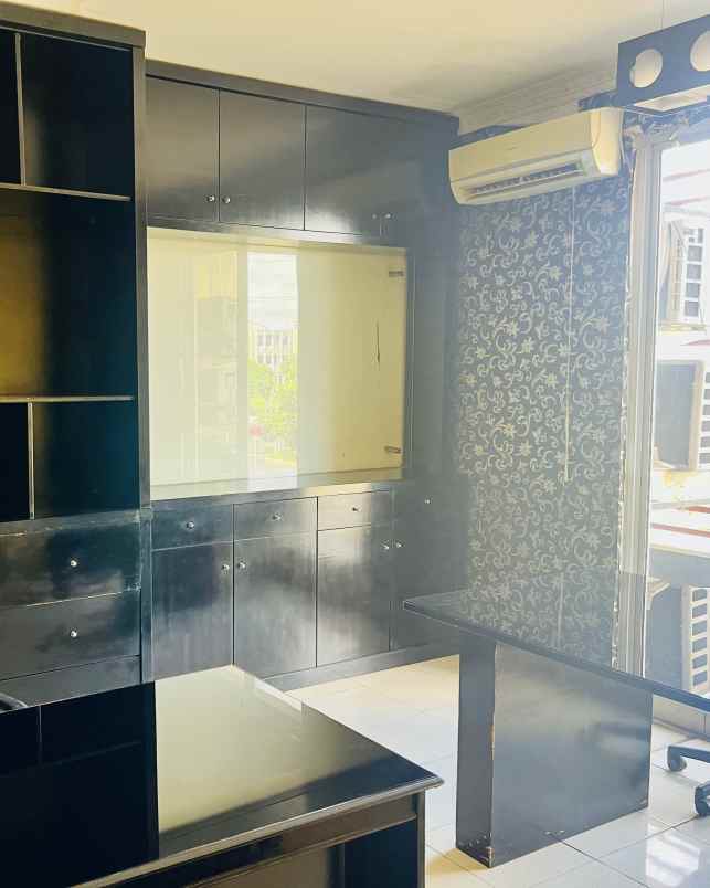 disewakan ruko gudang kantor grand wisata jl