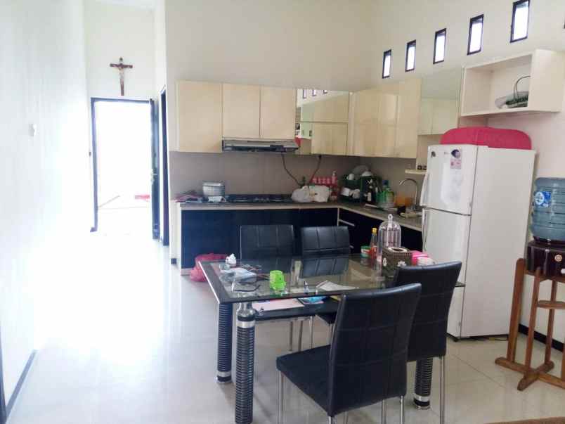 disewakan ruko gudang kantor jalan raya legundi