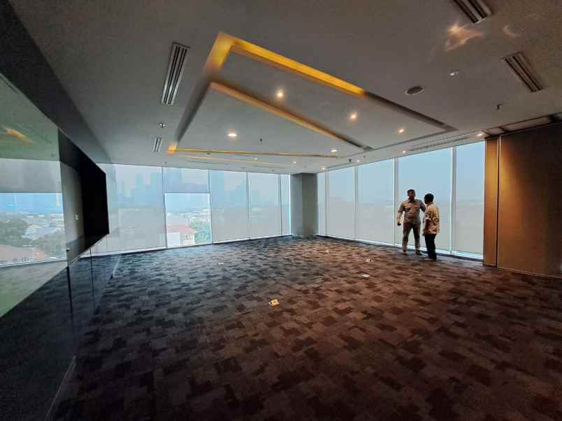 disewakan ruko gudang kantor jl jend sudirman jakarta