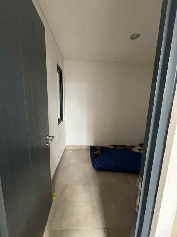 disewakan ruko gudang kantor latinos boutique soho bsd