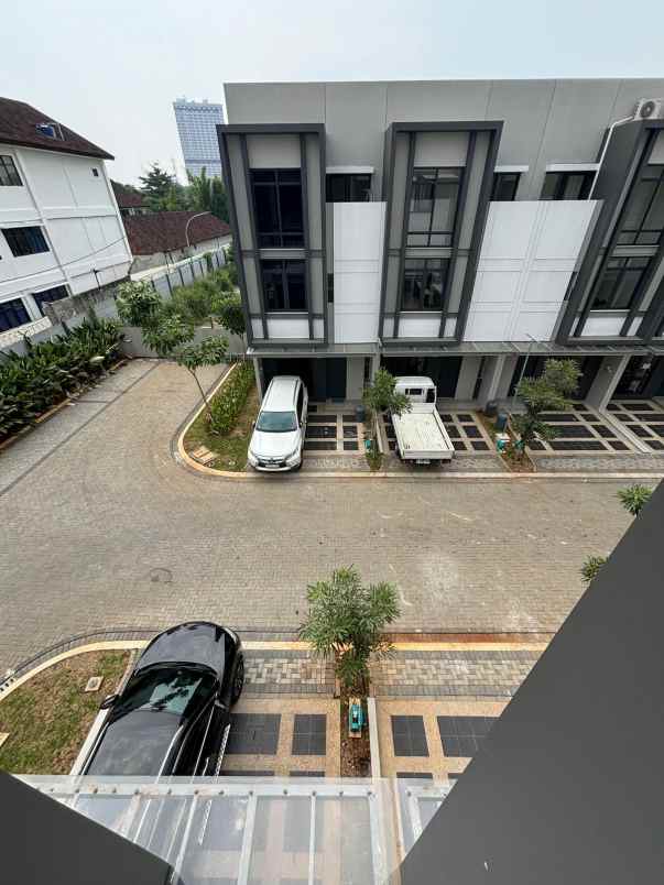 disewakan ruko gudang kantor latinos boutique soho bsd