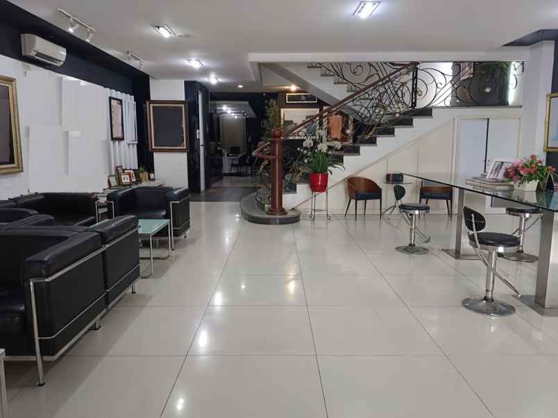 disewakan ruko gudang kantor ruko jl boulevard raya