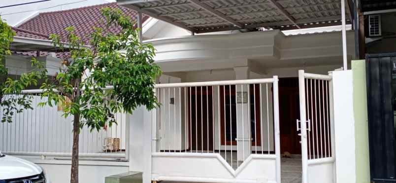 disewakan rumah araya