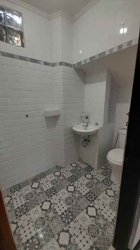 disewakan rumah jl cijerokaso gegerkalong