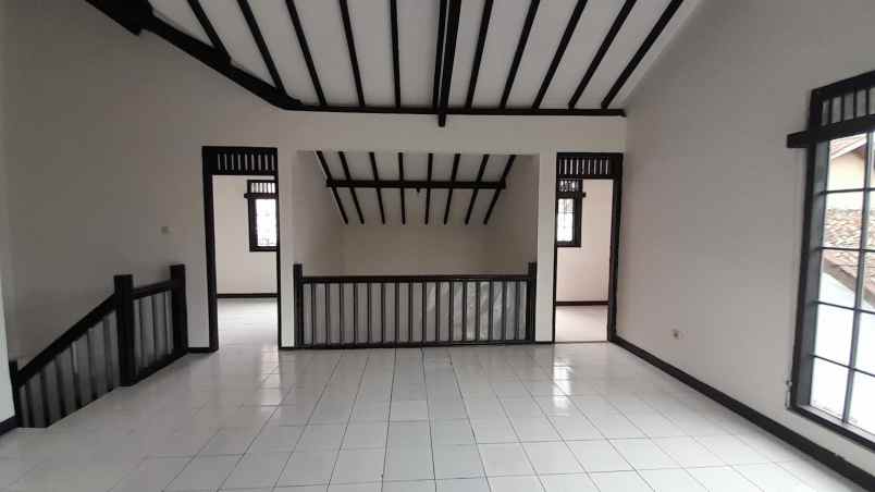 disewakan rumah jl cijerokaso gegerkalong