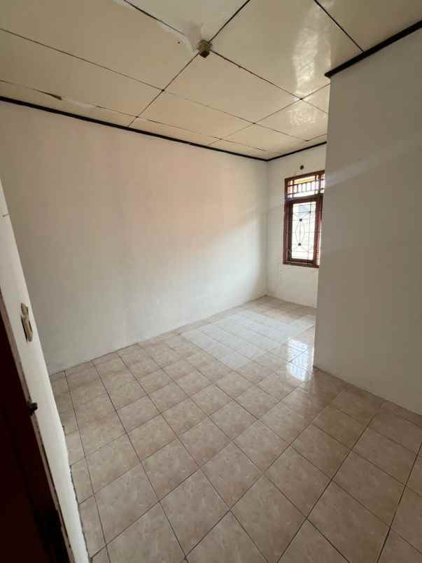 disewakan rumah malaka