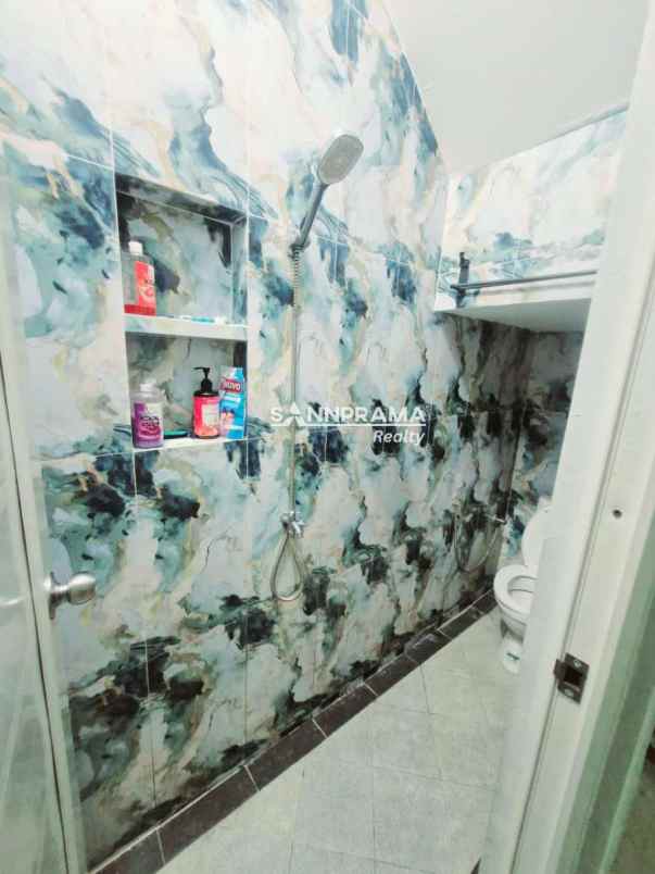 disewakan rumah semi furnished di grand depok city
