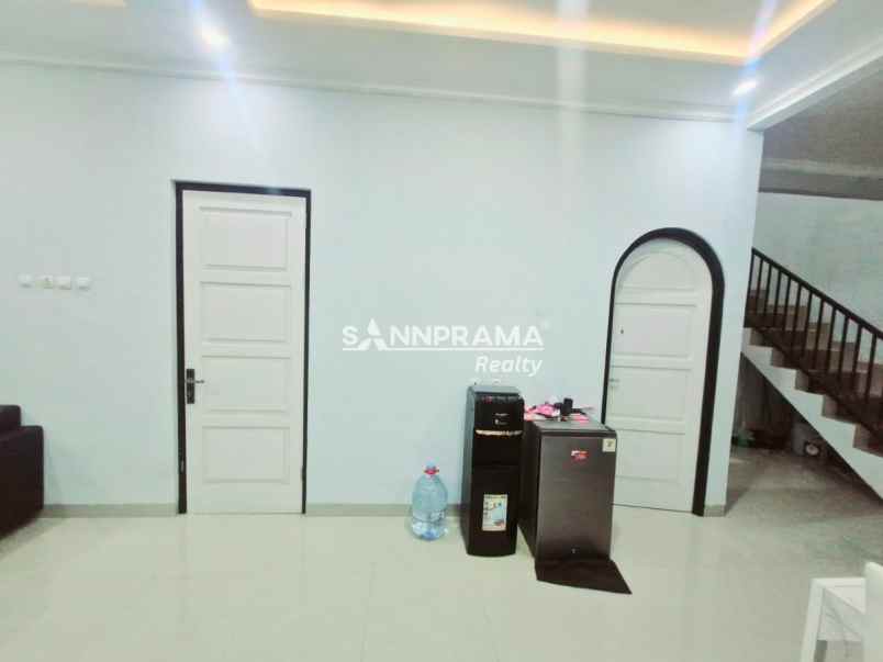 disewakan rumah semi furnished di grand depok city