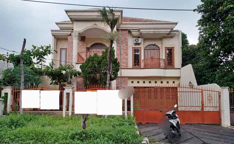 disewakan rumah taman modern