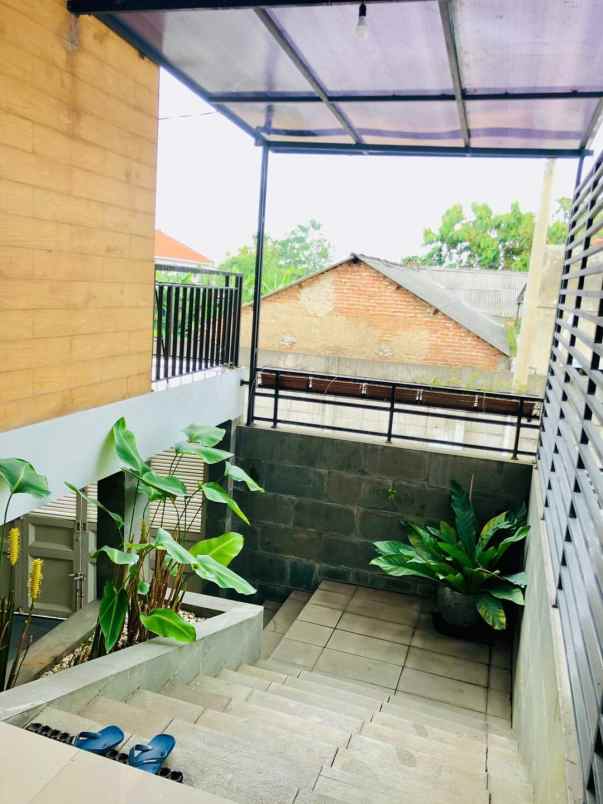 hunian 3 lantai furnished di ujung berung kota bandung