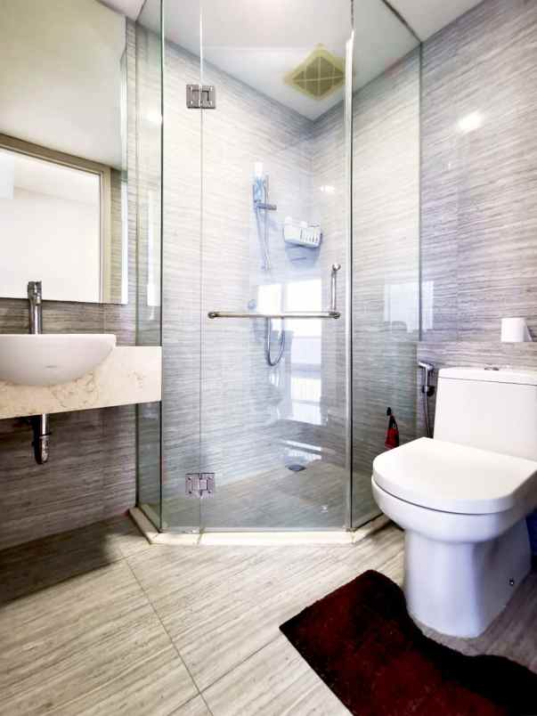 hunian eksklusif lariz mansion disewakan