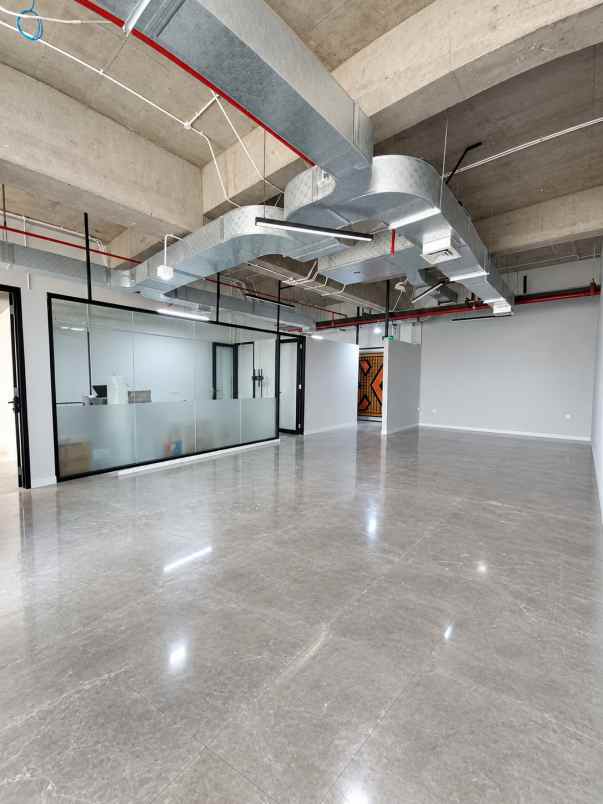 jual atau sewa office space di world capital tower