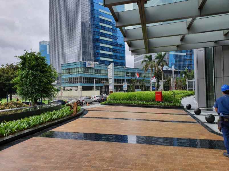 jual atau sewa office space di world capital tower