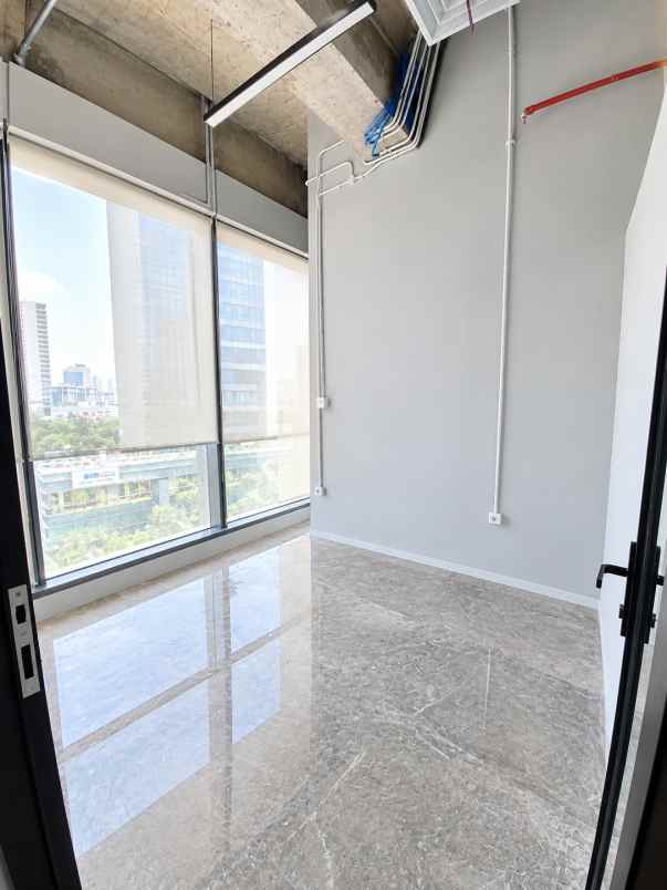 jual atau sewa ruang kantor di world capital tower