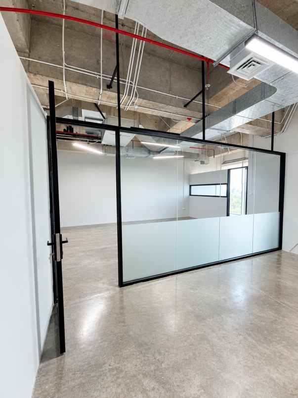 jual atau sewa ruang kantor di world capital tower