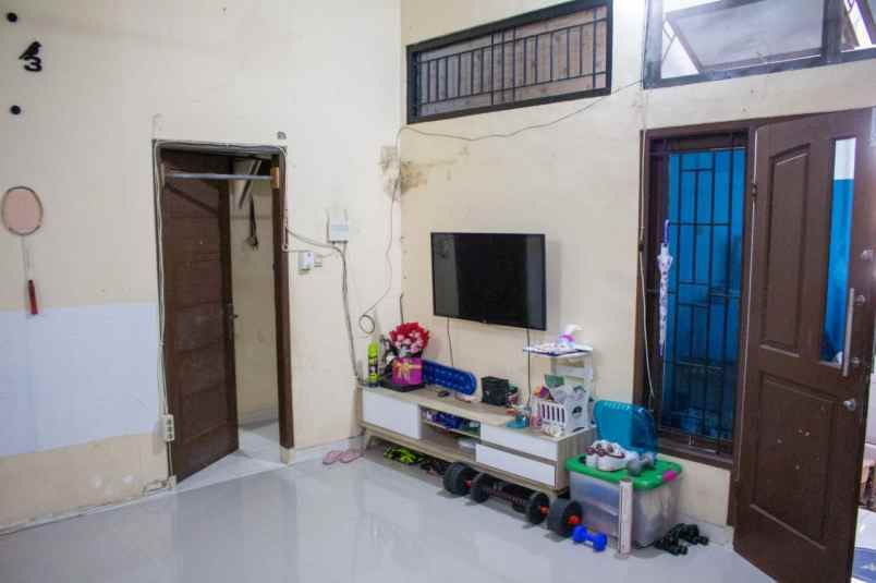 jual kosan jakarta pusat laba 300jutaan pertahun