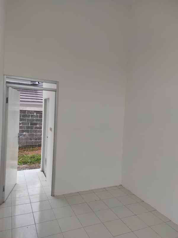 jual murah rumah di cluster benoa citra maja city