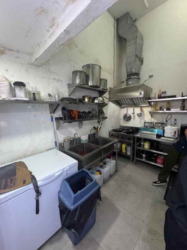 jual ruko furnished citra 8 jak bar