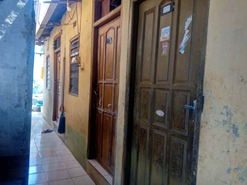 jual rumah beserta kontrakan dan warung