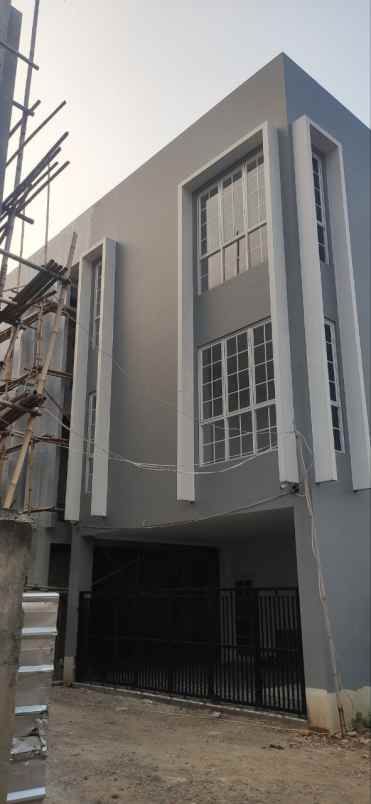 jual rumah kost putri dekat kampus ui depok