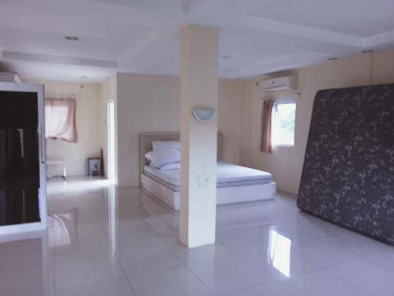 jual rumah mewah dan 11 kolam ikan di kabupaten bogor