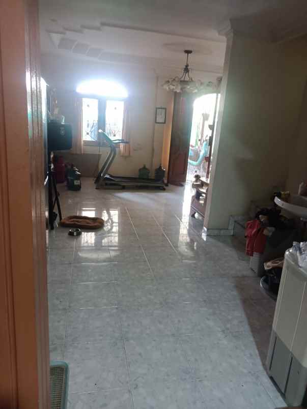 jual rumah taman palem lestari jak bar