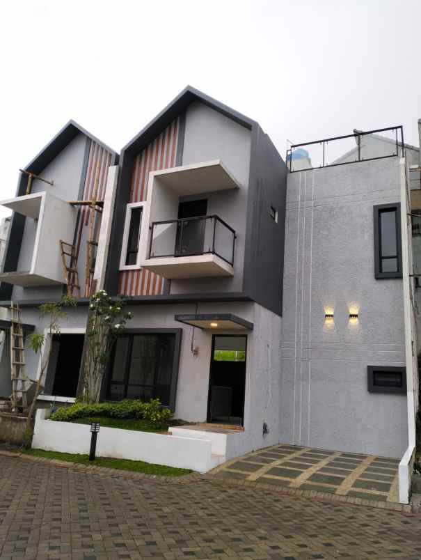 jual villa kota wisata batu malang