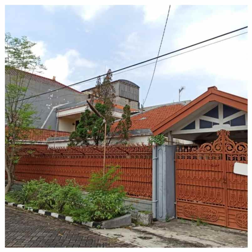 ketintang wijaya rumah 1 5 lantai