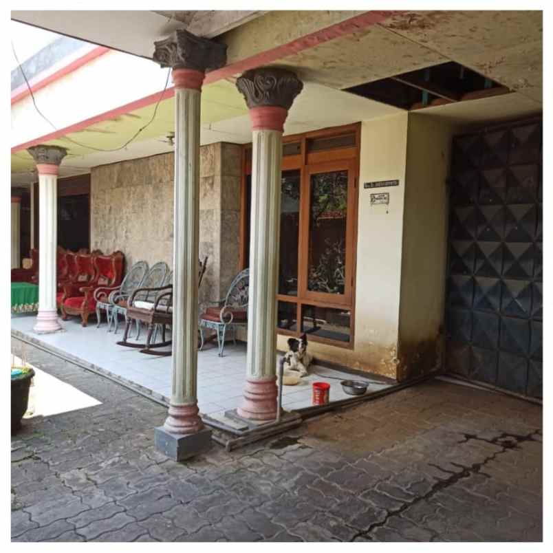 ketintang wijaya rumah 1 5 lantai