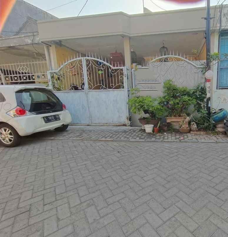 lebak timur 500 meter dari raya kenjeran