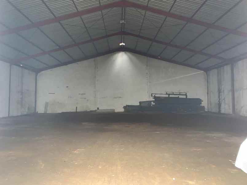 pergudangan surya inti tambak sawah luas