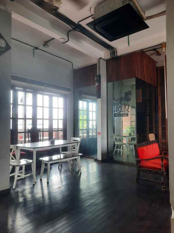 ruang usaha resto di pulogebang cakung jakarta timur