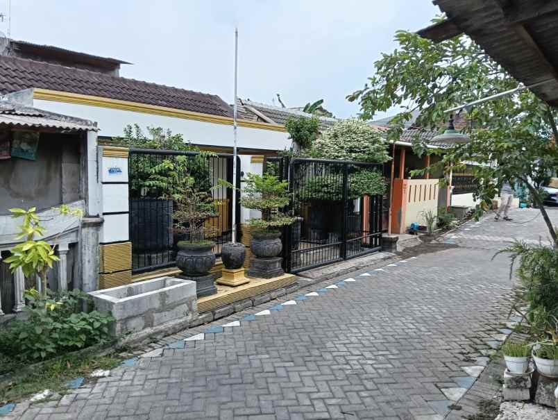 rumah 1 lantai siap huni