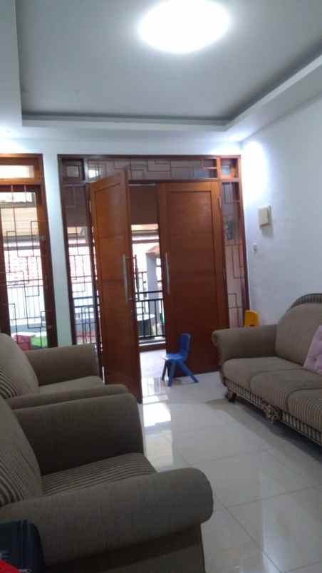 rumah 2 lantai bintaro pondok ranji tangerang