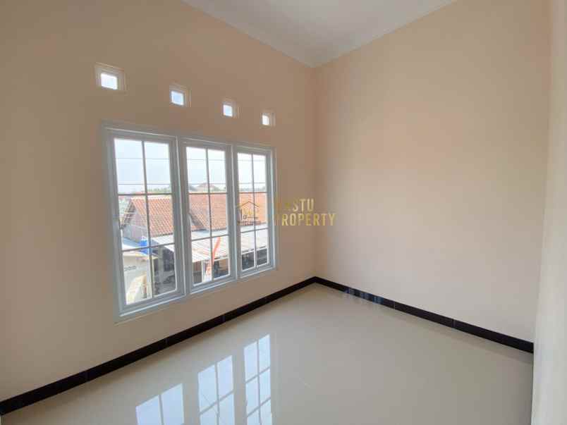 rumah 2 lantai design klasik dekat kampus 4 uad jogja