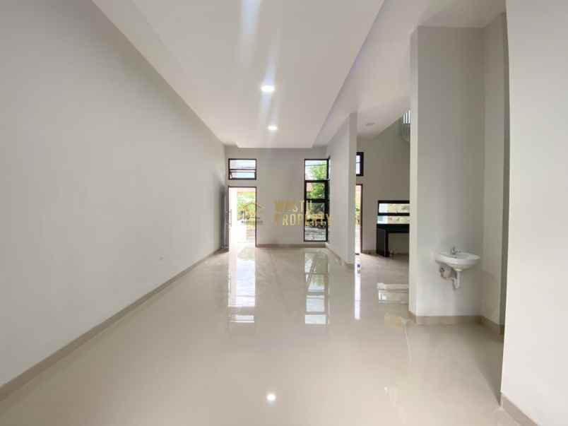 rumah 2 lantai siap huni dekat ke kampus ugm jogja