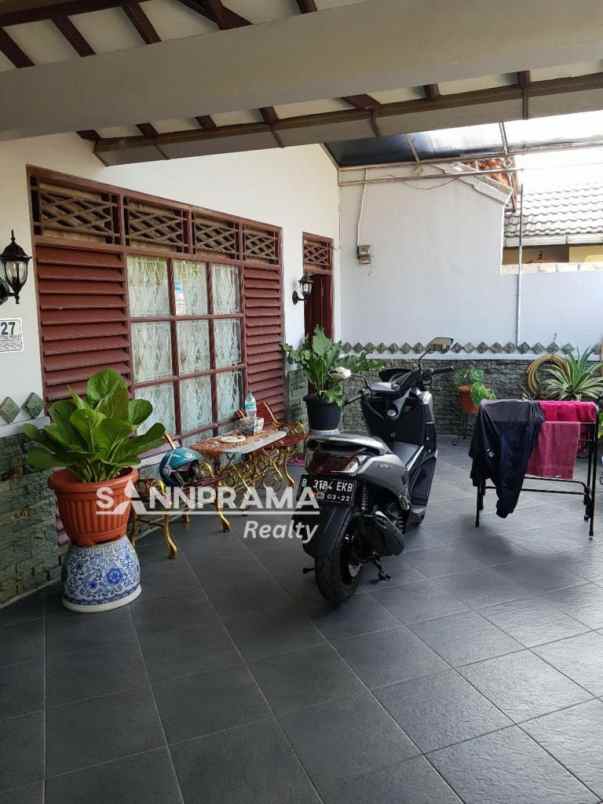 rumah 2nd mekarjaya depok 2 tengah tara