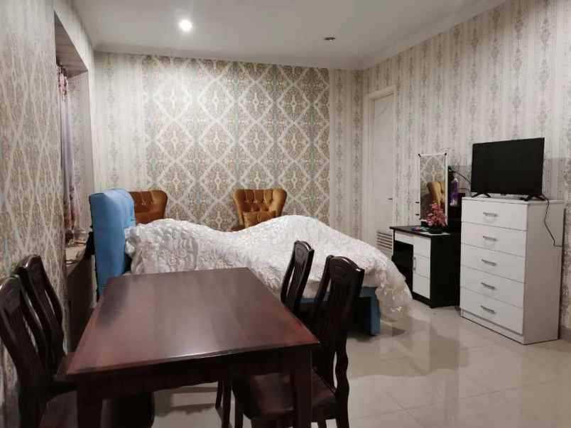 rumah bagus semua furnish di gading serpong