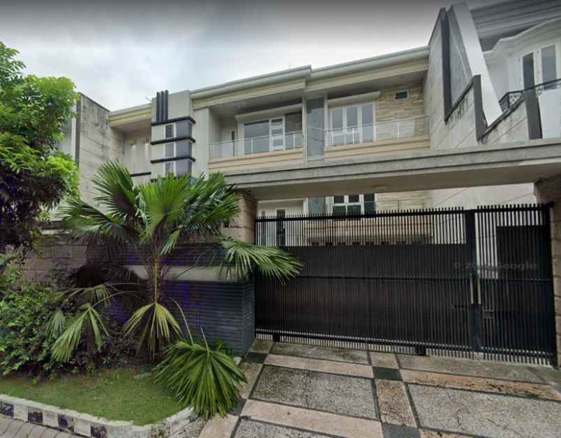 rumah bangunan baru minimalis pakuwon city