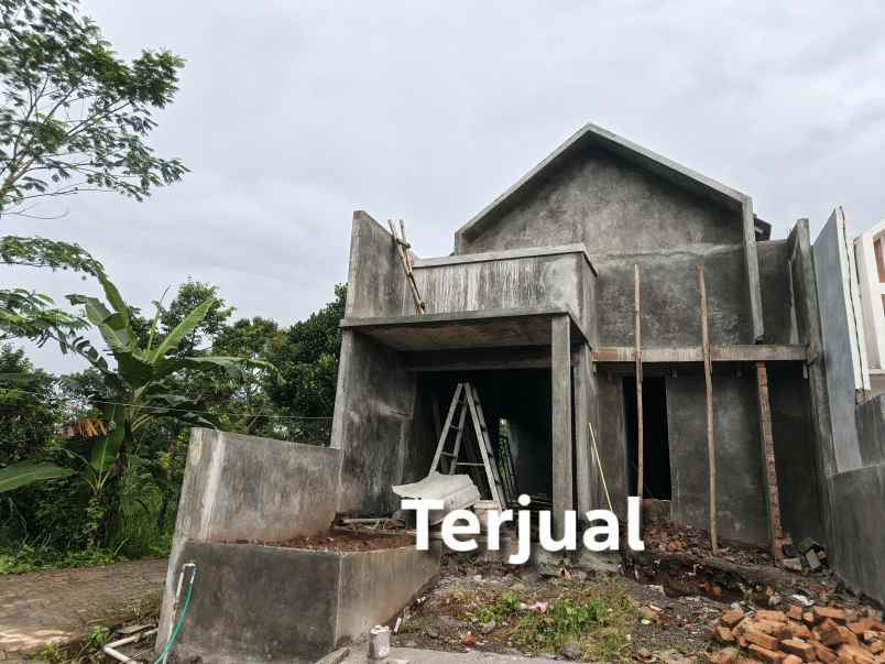 rumah banyumanik semarang dp 5jt 300jtn bebas desain