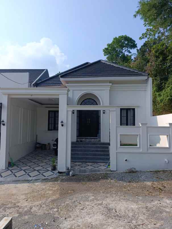 rumah banyumanik semarang dp 5jt 300jtn bebas desain