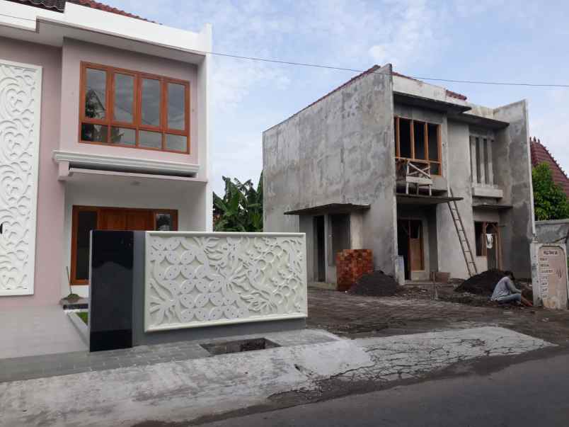 rumah baru modern dekat jec yogyakarta