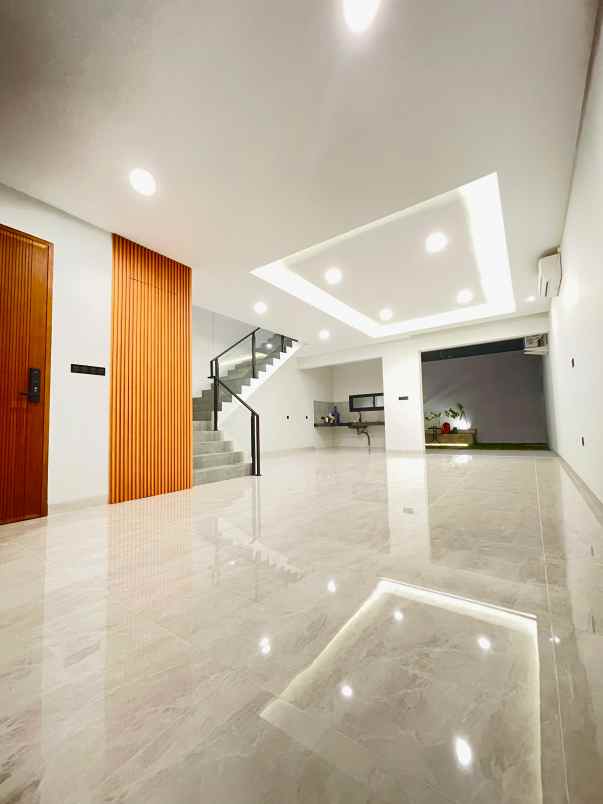 rumah baru non cluster di kramat jati jaktim