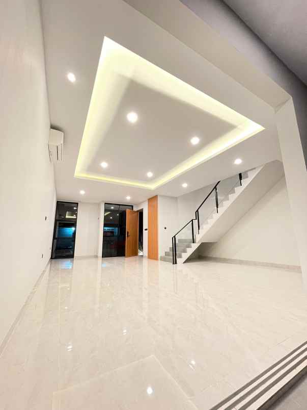 rumah baru non cluster di kramat jati jaktim