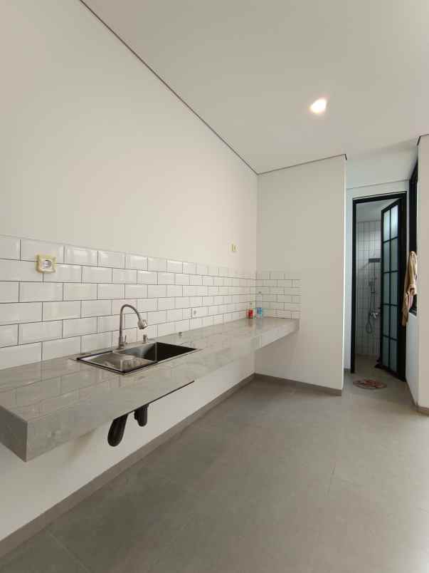 rumah baru siap huni di jalan palagan km 9 5