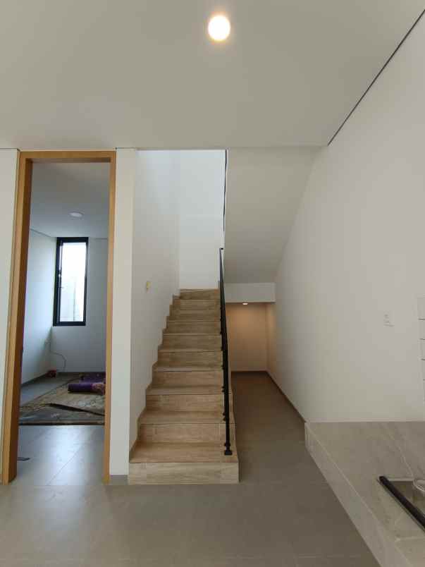 rumah baru siap huni di jalan palagan km 9 5